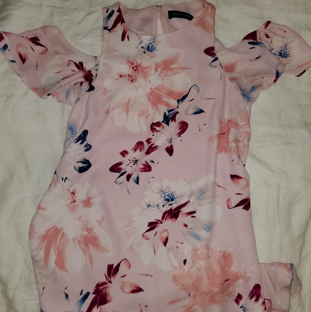 Ivanka trump size 2 Dress Cold Shoulder